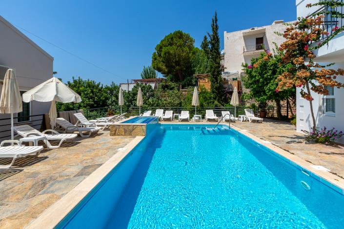 Image No.3-3 Bed Villa for sale