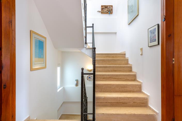 Image No.29-3 Bed Villa for sale