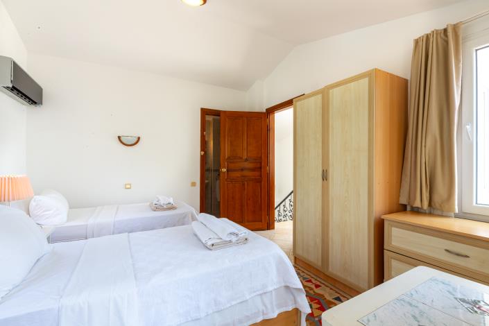Image No.39-3 Bed Villa for sale