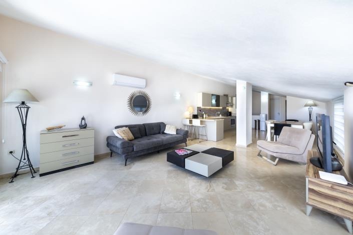 Image No.13-3 Bed Apartment for sale