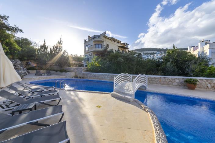 Image No.36-3 Bed Apartment for sale