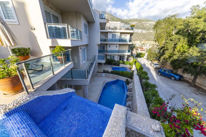 Image No.38-3 Bed Apartment for sale