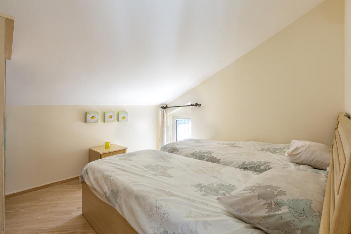Image No.22-3 Bed Apartment for sale