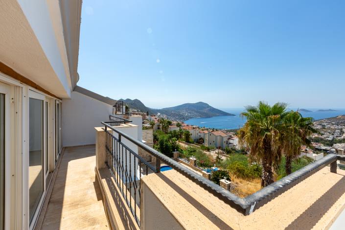 Image No.38-3 Bed Apartment for sale