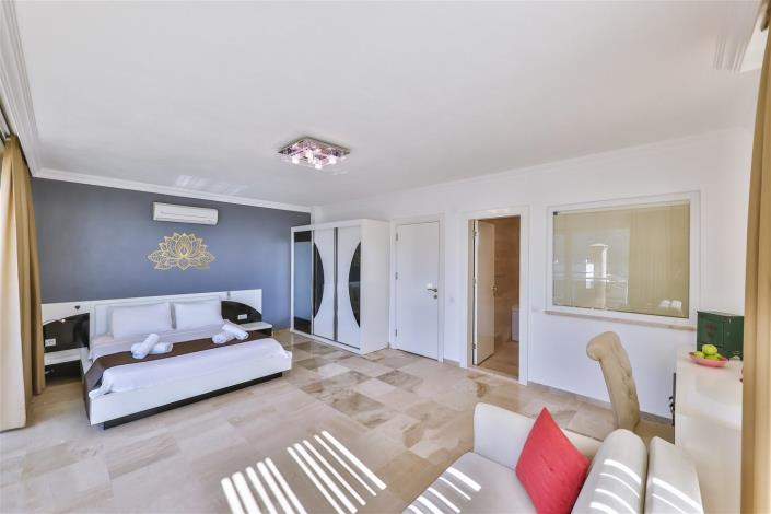 Image No.30-3 Bed Villa for sale