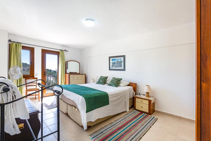 Image No.22-2 Bed Apartment for sale