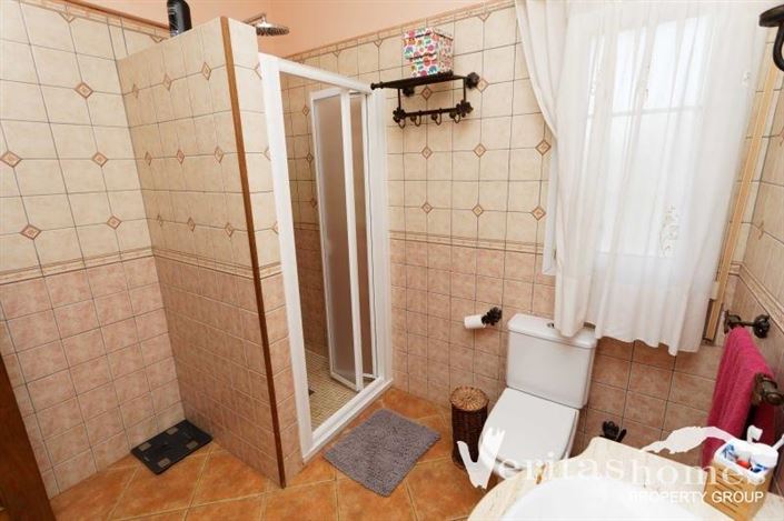 Image No.17-4 Bed Villa for sale