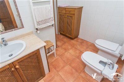 xml27051