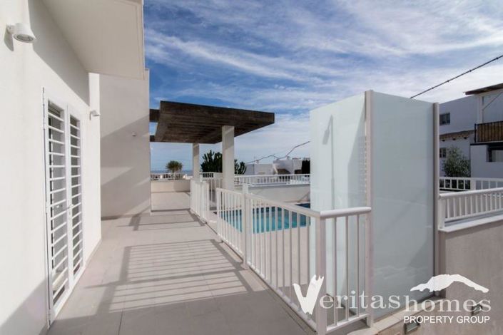 Image No.3-Villa de 4 chambres à vendre à Mojacar