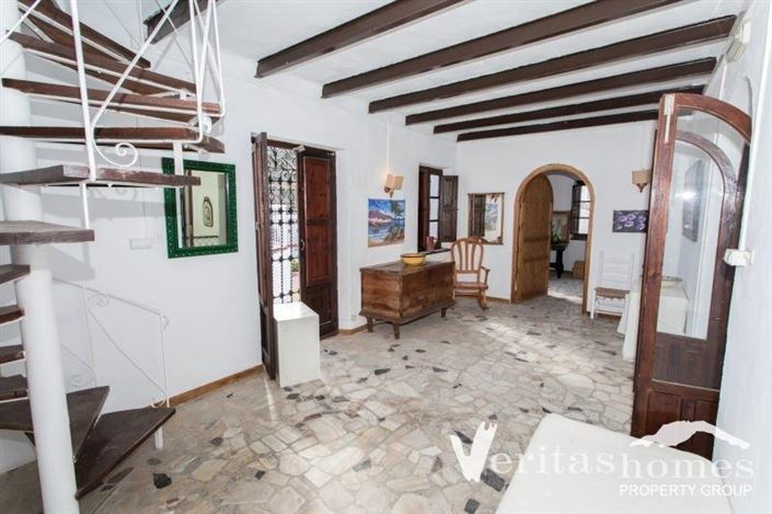 Image No.15-2 Bed Commercial for sale