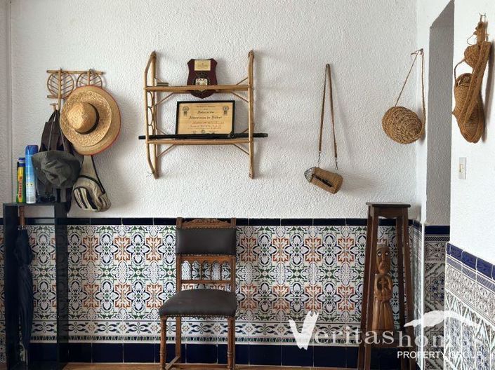 Image No.12-6 Bed Country House for sale