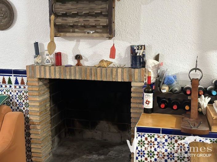 Image No.13-6 Bed Country House for sale