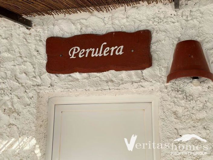 Image No.18-6 Bed Country House for sale