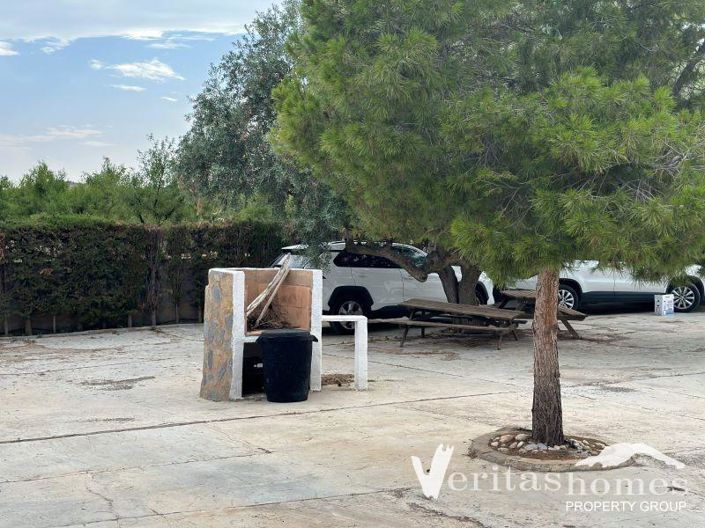 Image No.6-6 Bed Country House for sale