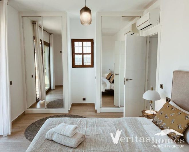 Image No.7-4 Bed Villa for sale