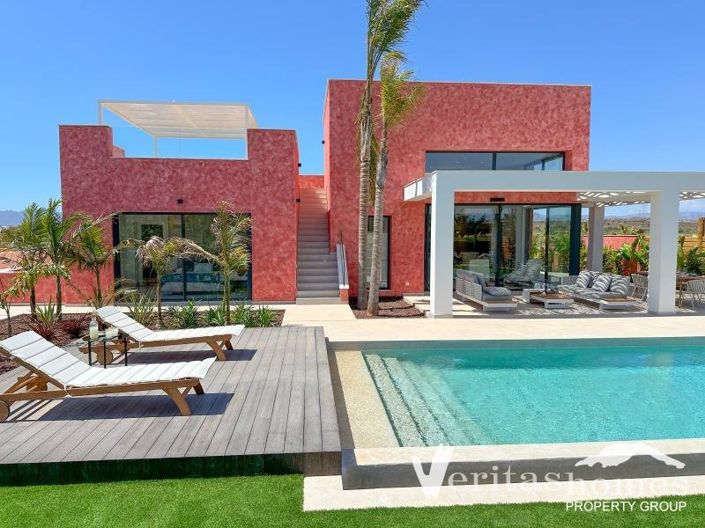 Image No.2-3 Bed Villa for sale