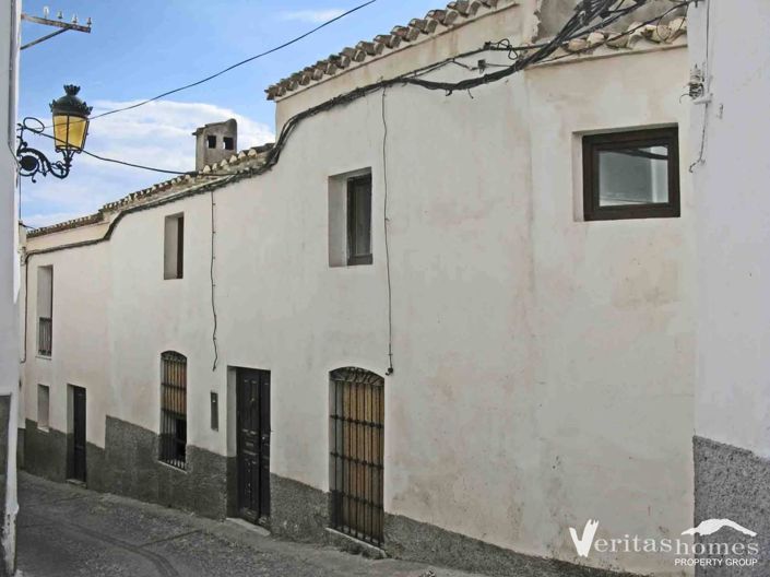 Image No.6-5 Bed Village House for sale