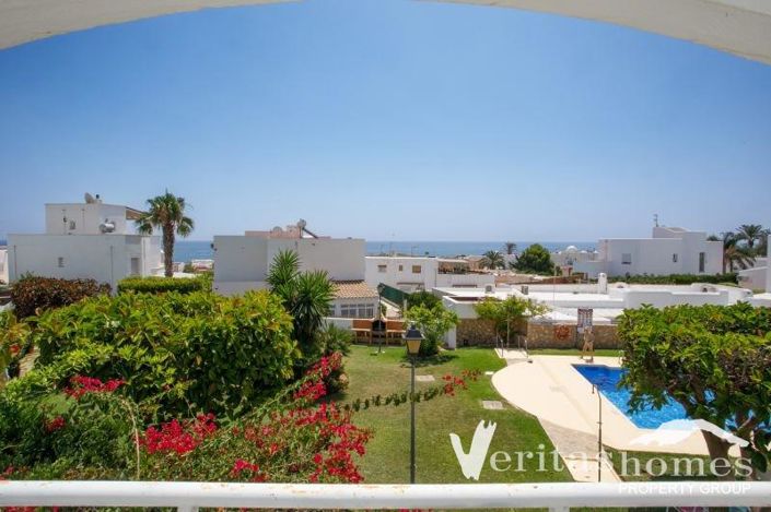 Image No.1-3 Bed Townhouse for sale