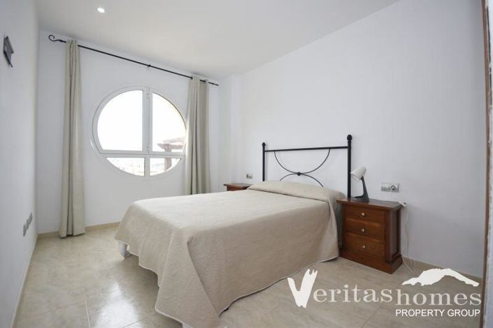 Image No.5-2 Bed Apartment for sale