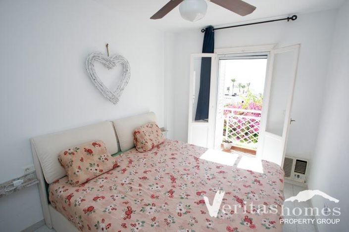 Image No.13-5 Bed Townhouse for sale