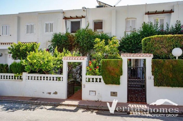 Image No.3-5 Bed Townhouse for sale