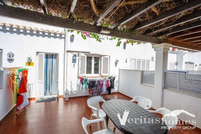 Image No.6-5 Bed Townhouse for sale