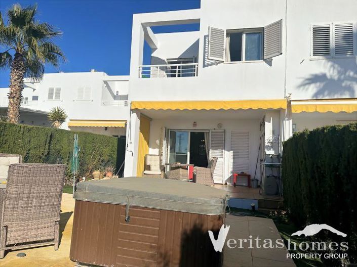 Image No.11-3 Bed Townhouse for sale