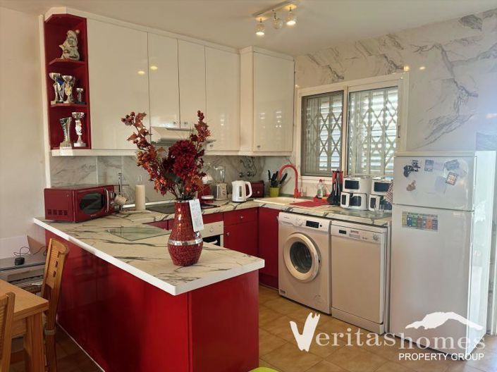 Image No.14-3 Bed Townhouse for sale