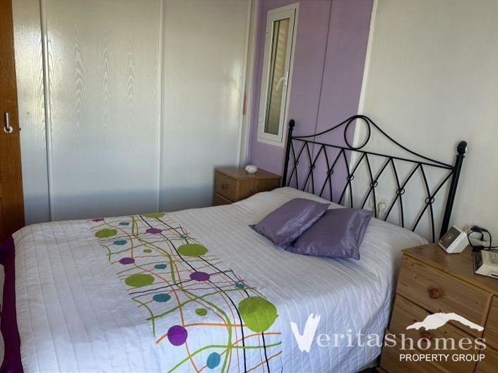 Image No.18-3 Bed Townhouse for sale