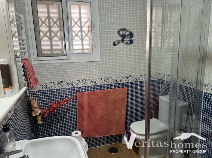 Image No.21-3 Bed Townhouse for sale