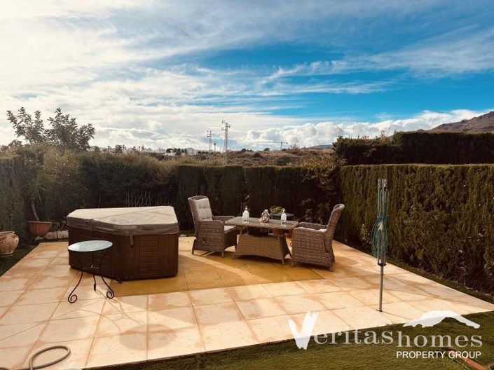 Image No.5-3 Bed Townhouse for sale