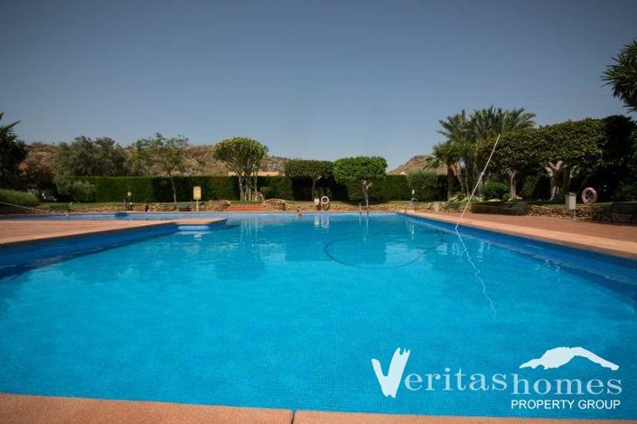 Image No.20-2 Bed Apartment for sale