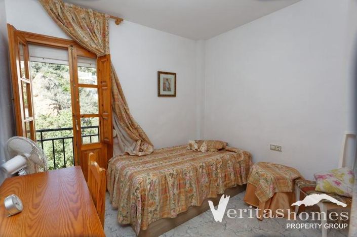 Image No.6-3 Bed Apartment for sale