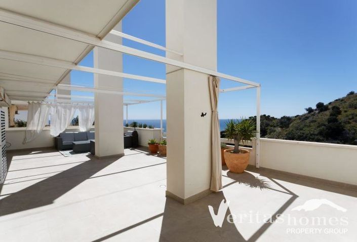 Image No.18-3 Bed Apartment for sale