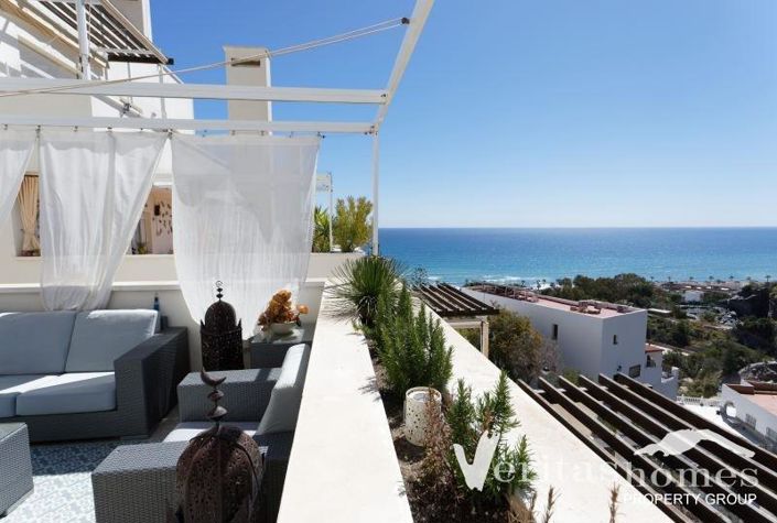 Image No.21-3 Bed Apartment for sale