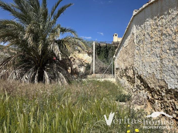 Image No.16-2 Bed Country House for sale