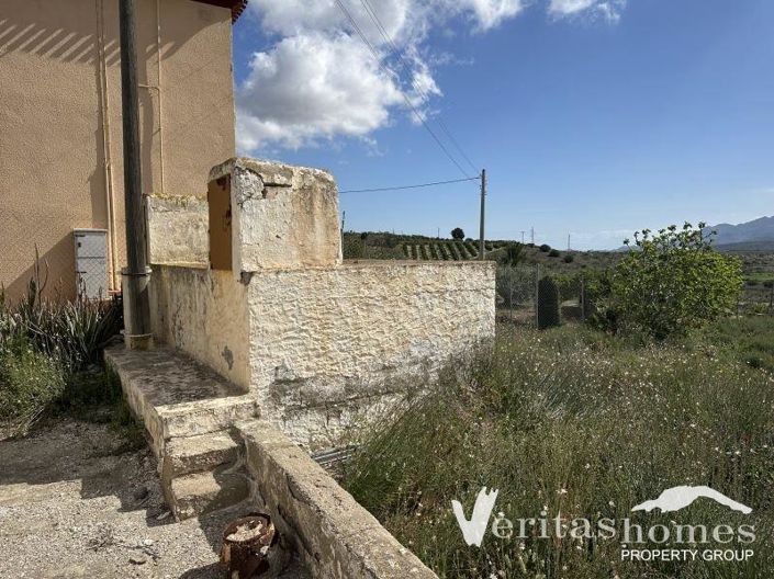 Image No.19-2 Bed Country House for sale