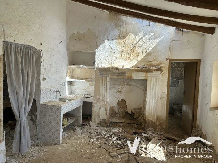 Image No.9-2 Bed Country House for sale