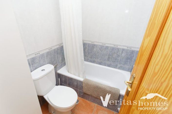 Image No.16-2 Bed Apartment for sale