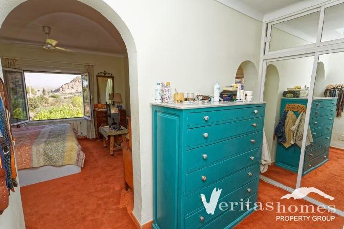 Image No.15-3 Bed Villa for sale