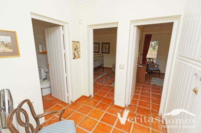 Image No.7-3 Bed Villa for sale