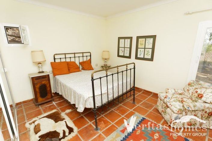 Image No.10-3 Bed Villa for sale