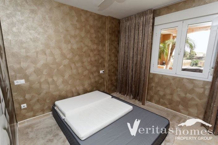 Image No.19-2 Bed Apartment for sale