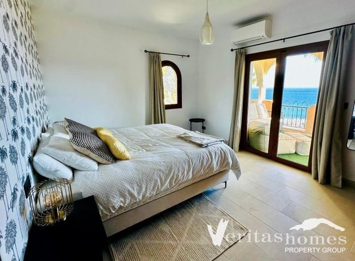 Image No.18-3 Bed Villa for sale