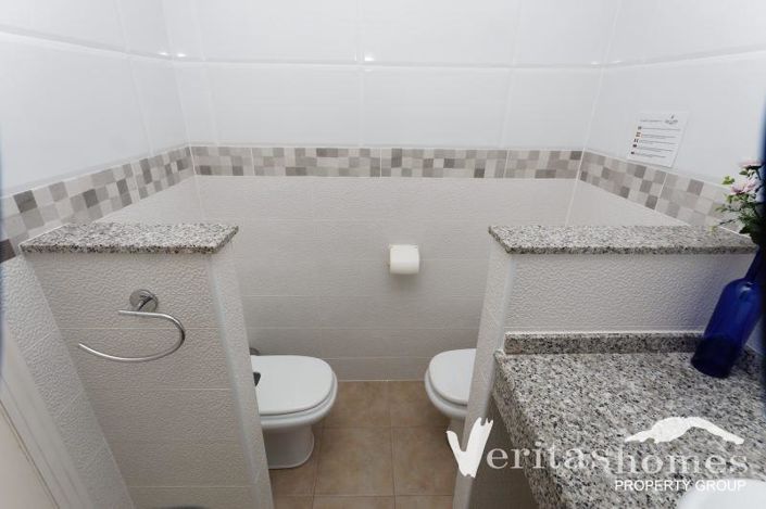 Image No.17-2 Bed Townhouse for sale