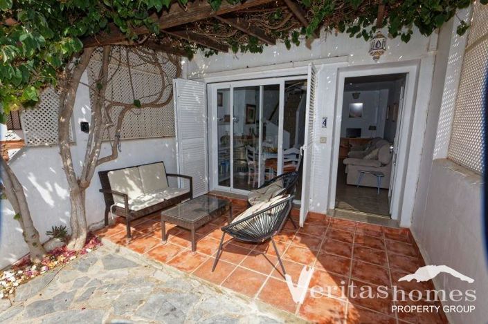 Image No.4-2 Bed Townhouse for sale