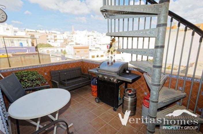 Image No.21-3 Bed Apartment for sale