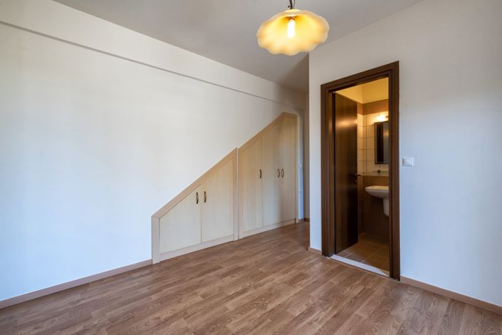 Image No.19-2 Bed Apartment for sale