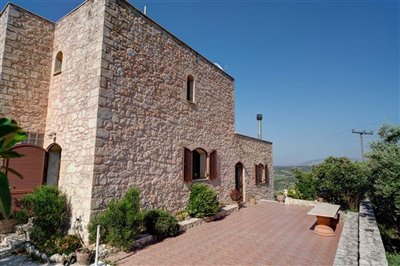 elxis-at-home-in-greece-crete-stone-house-7