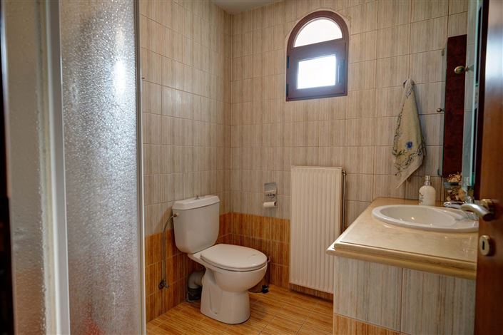 Image No.17-3 Bed Village House for sale